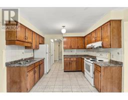 17 Farmington Drive, St  Catharines, ON L2S3E8 Photo 12