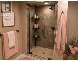 Lower Level Bedroom - 105 Chieftain Crescent, Barrie, ON L4N6J2 Photo 6