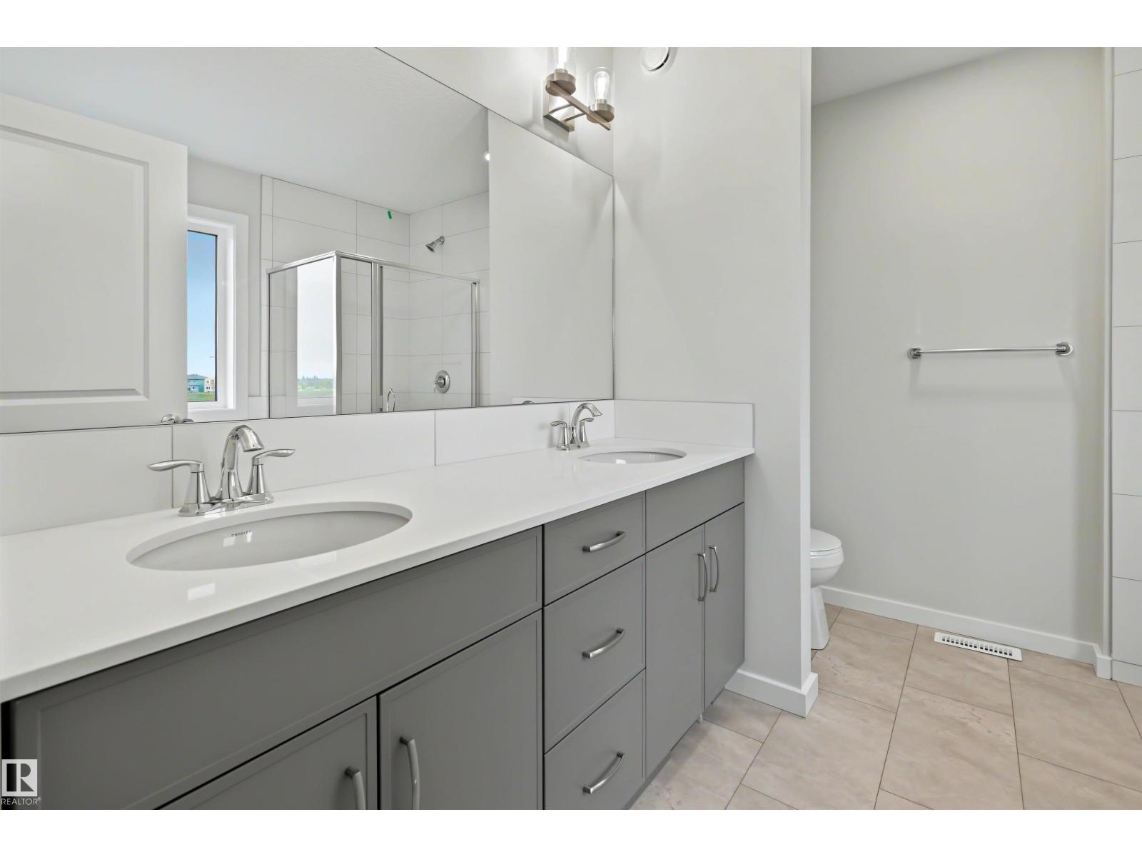 8419 226 ST NW - 27