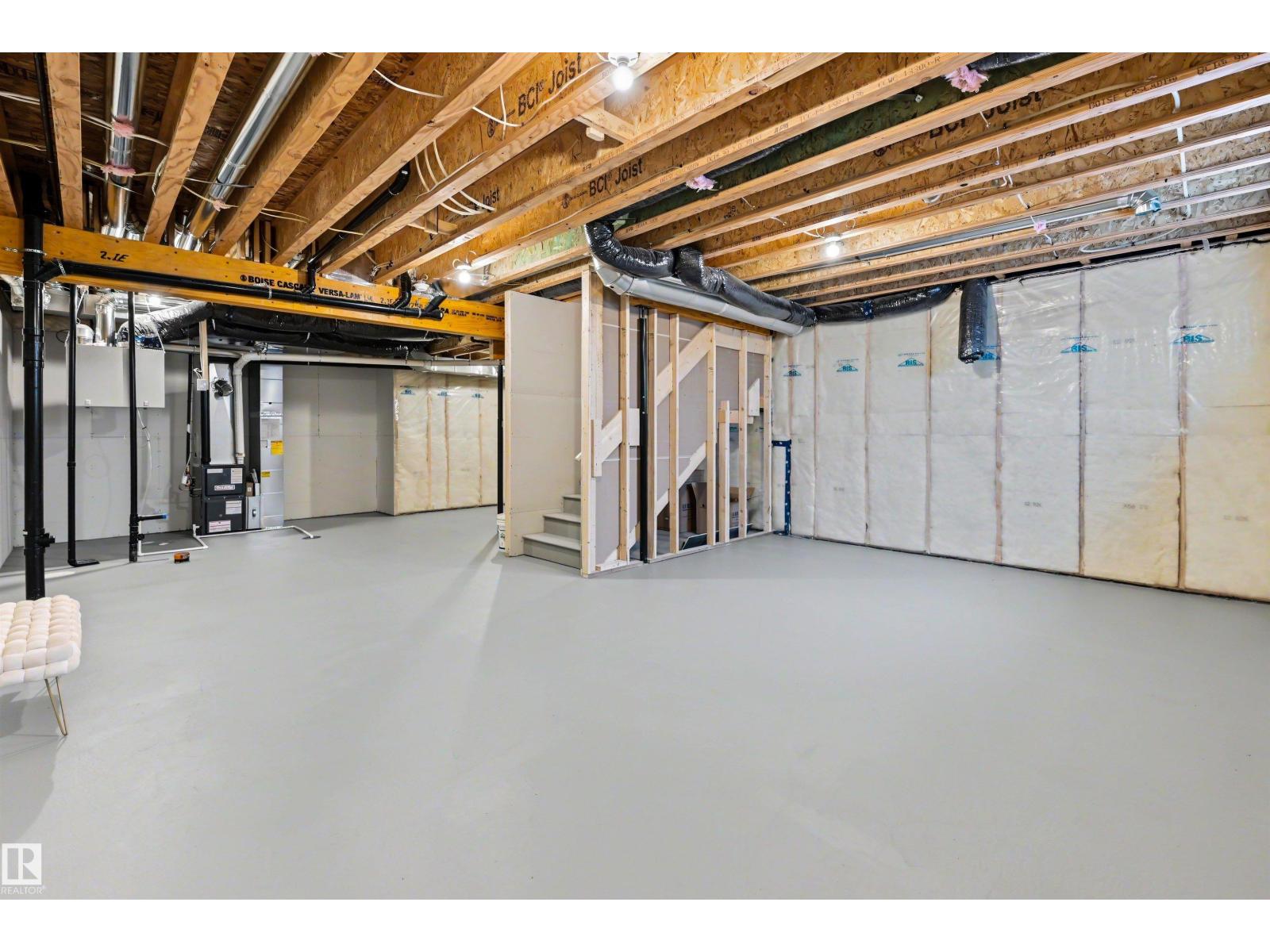 8419 226 ST NW - 39