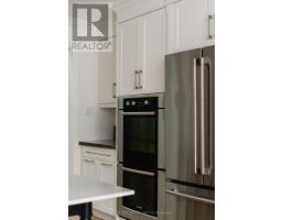 20 Connable Drive, Toronto, ON M5R1Z8 Photo 17