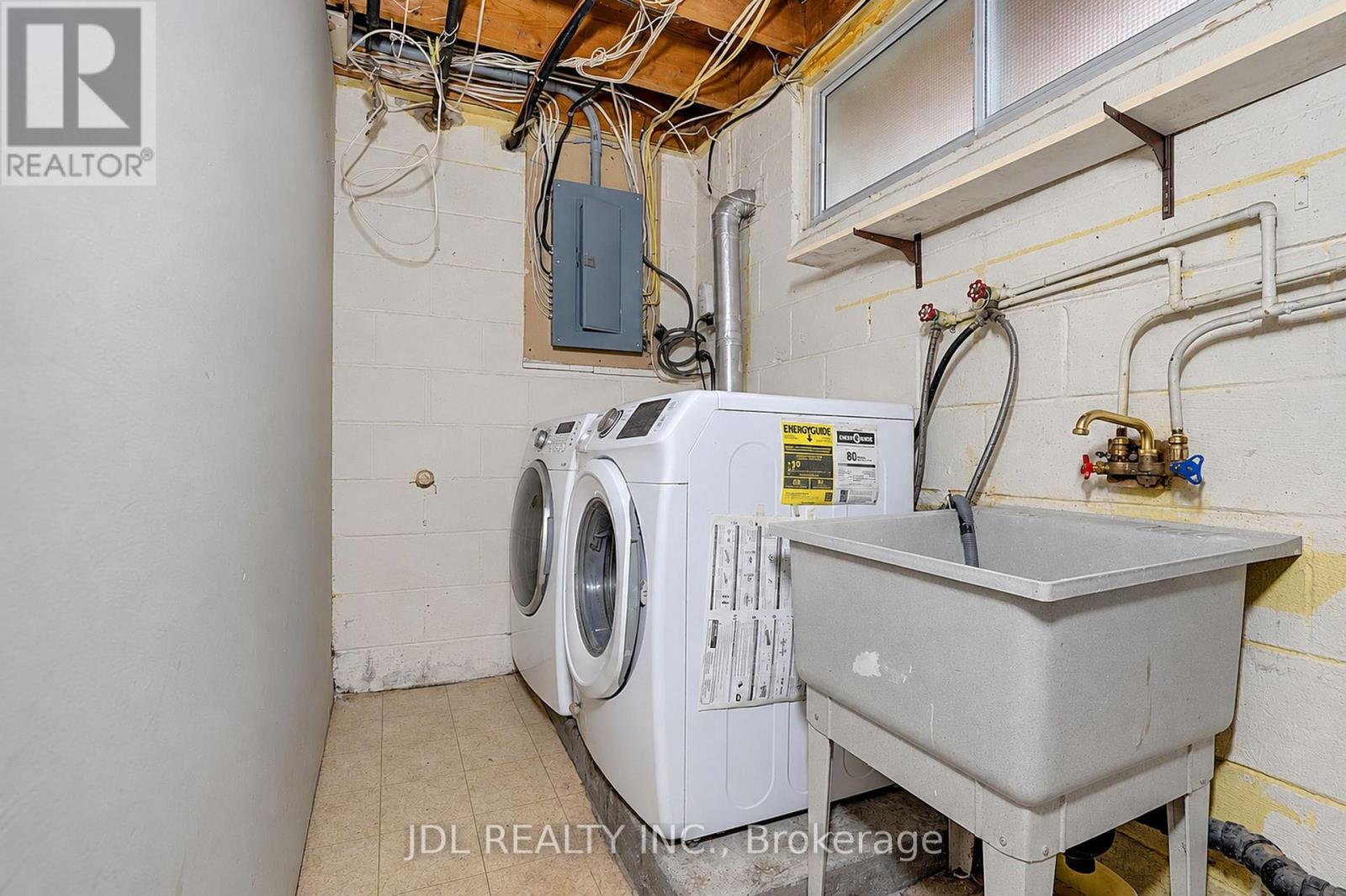 19 SWEENEY DRIVE - Image 40