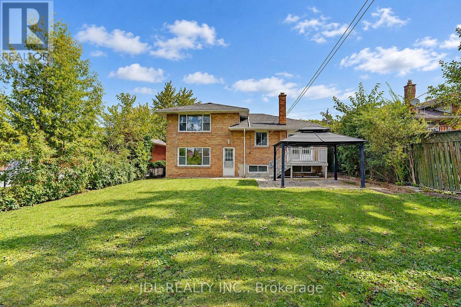 19 SWEENEY DRIVE - 44