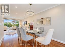 19 Sweeney Drive, Toronto, ON M4A1T1 Photo 13