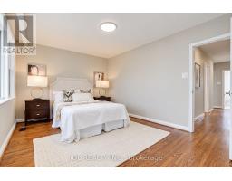 19 Sweeney Drive, Toronto, ON M4A1T1 Photo 23