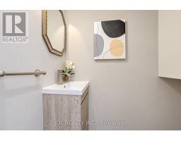 19 Sweeney Drive, Toronto, ON M4A1T1 Photo 33