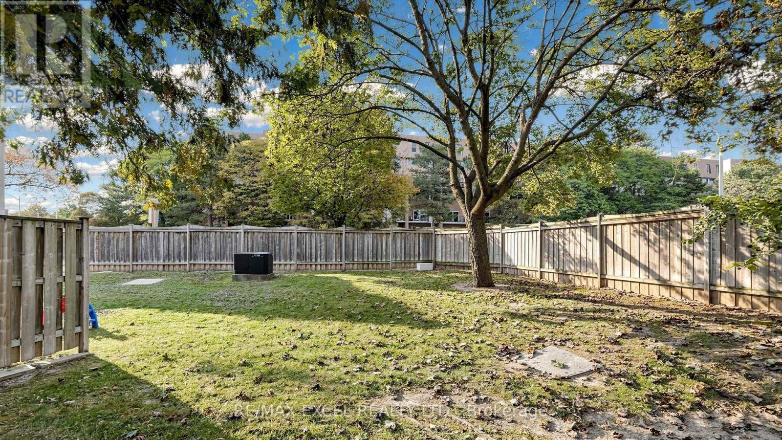 110 COURVILLE COACH WAY - 40