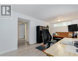 2 Cottonwood Drive, Toronto, ON M3C2B4 Photo 16