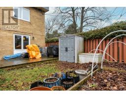 2 Cottonwood Drive, Toronto, ON M3C2B4 Photo 21