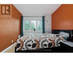 Family room - 2 Cottonwood Drive, Toronto, ON M3C2B4 Photo 7