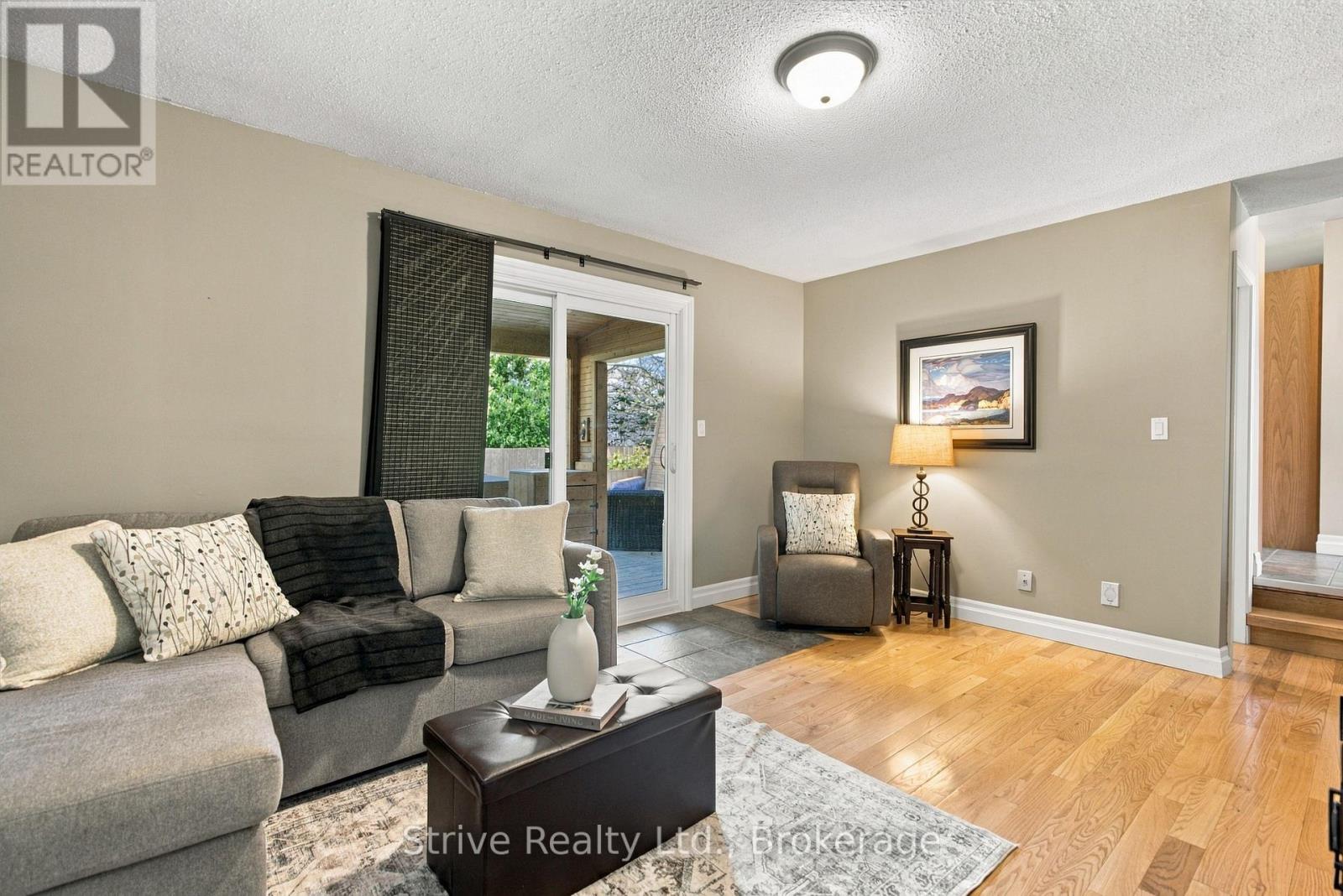 6 LENORE AVENUE - 19