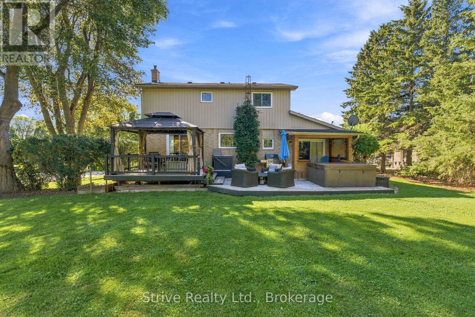 6 LENORE AVENUE - 39