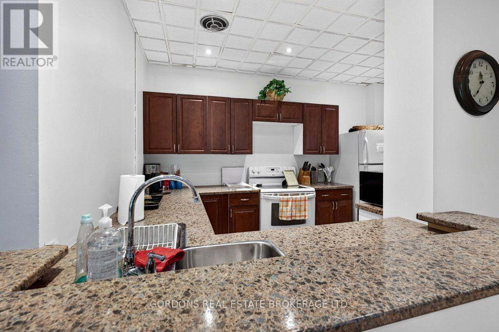 #201 120 BARRETT COURT - Image 10