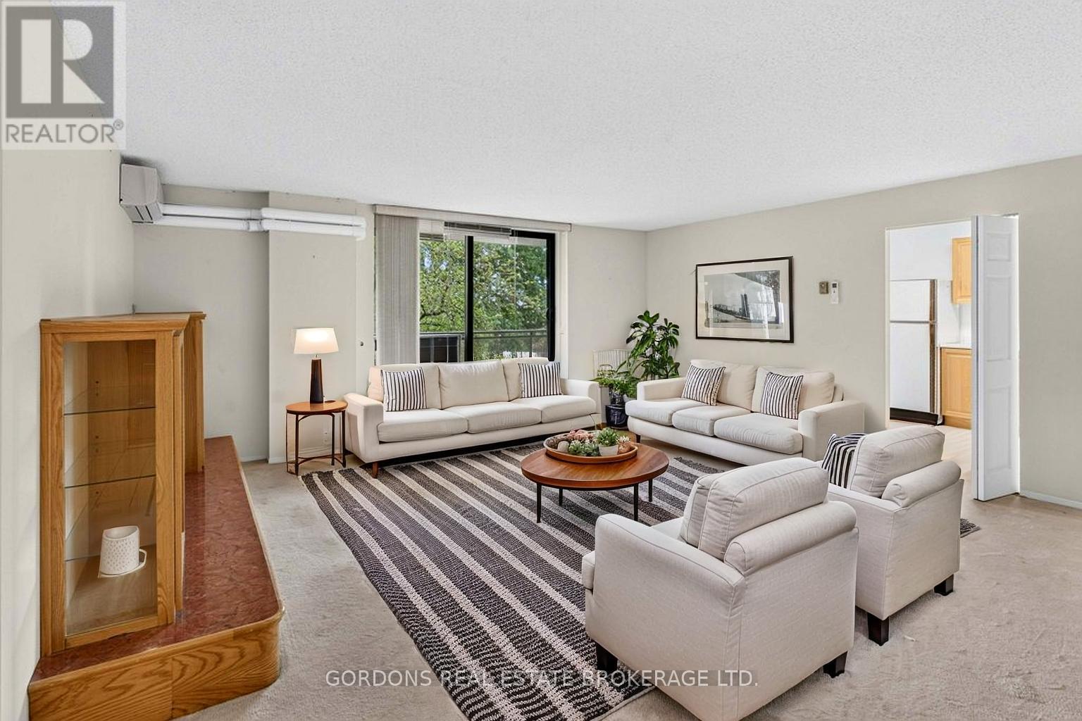 #201 120 BARRETT COURT - Image 21