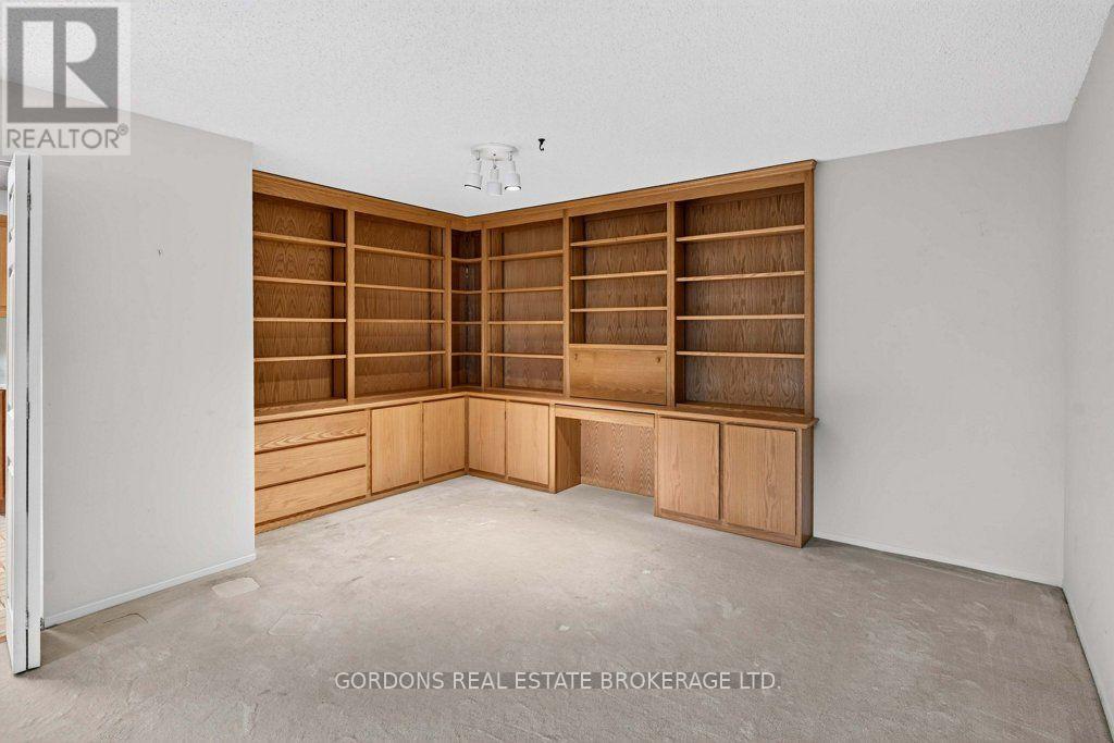 #201 120 BARRETT COURT - Image 23