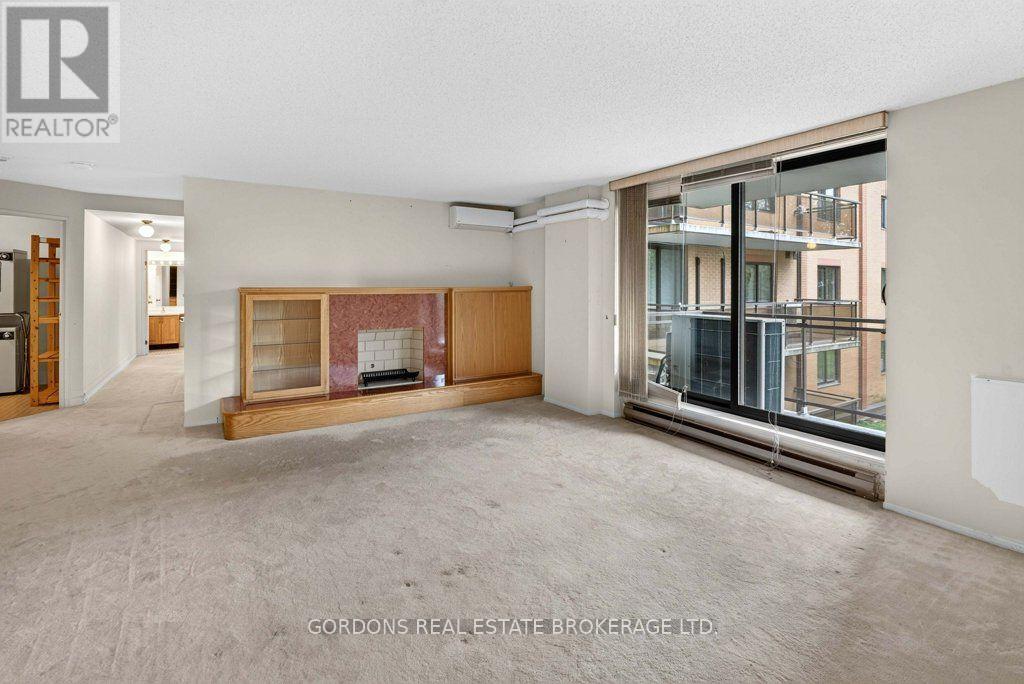 #201 120 BARRETT COURT - Image 30