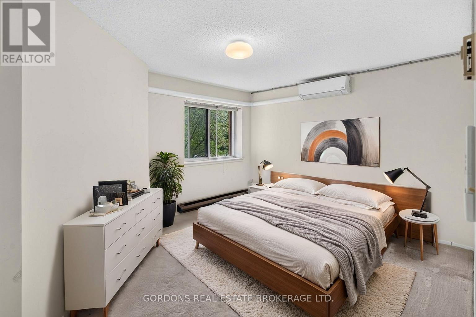 #201 120 BARRETT COURT - Image 35