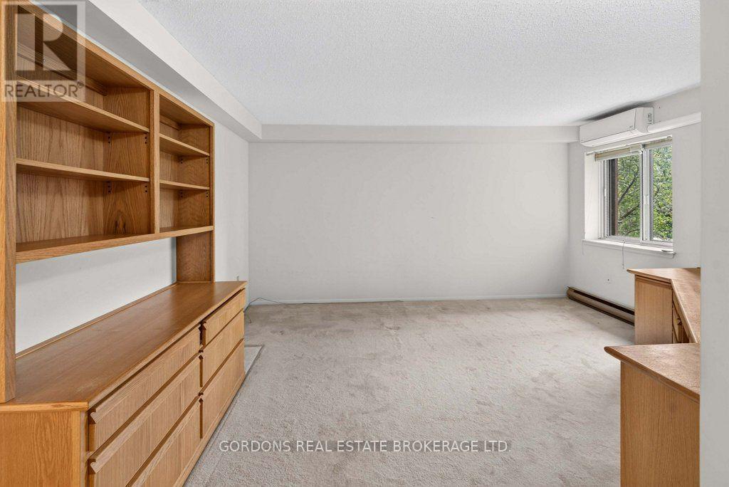 #201 120 BARRETT COURT - Image 39