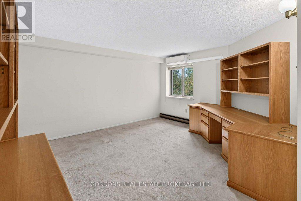 #201 120 BARRETT COURT - Image 40