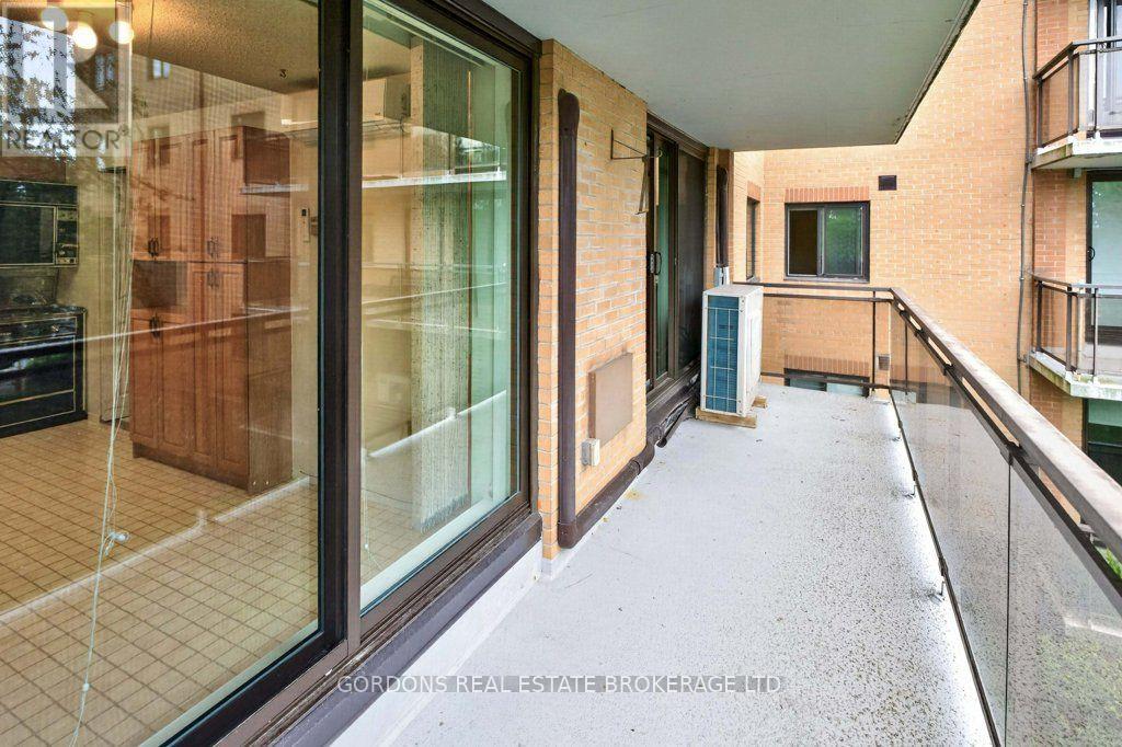 #201 120 BARRETT COURT - Image 49