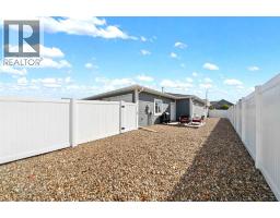 114 Somerside Road Se, Medicine Hat, AB T1B0N3 Photo 30