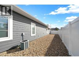 114 Somerside Road Se, Medicine Hat, AB T1B0N3 Photo 31