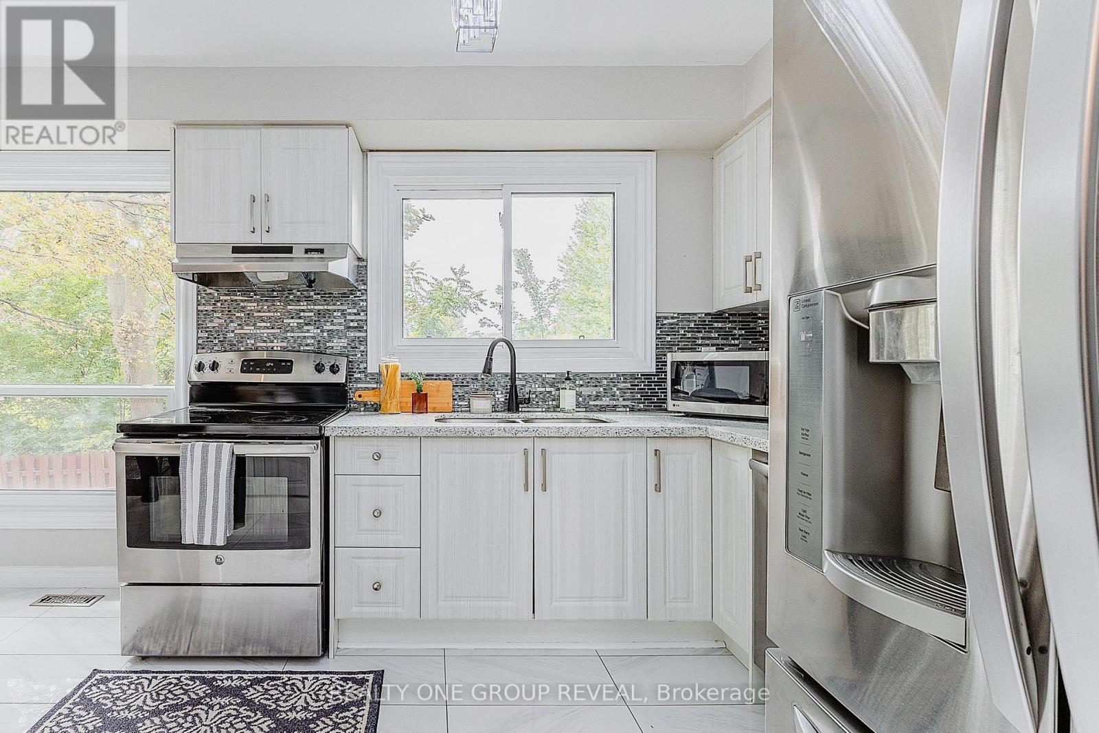 #15 222 PEARSON STREET - 11
