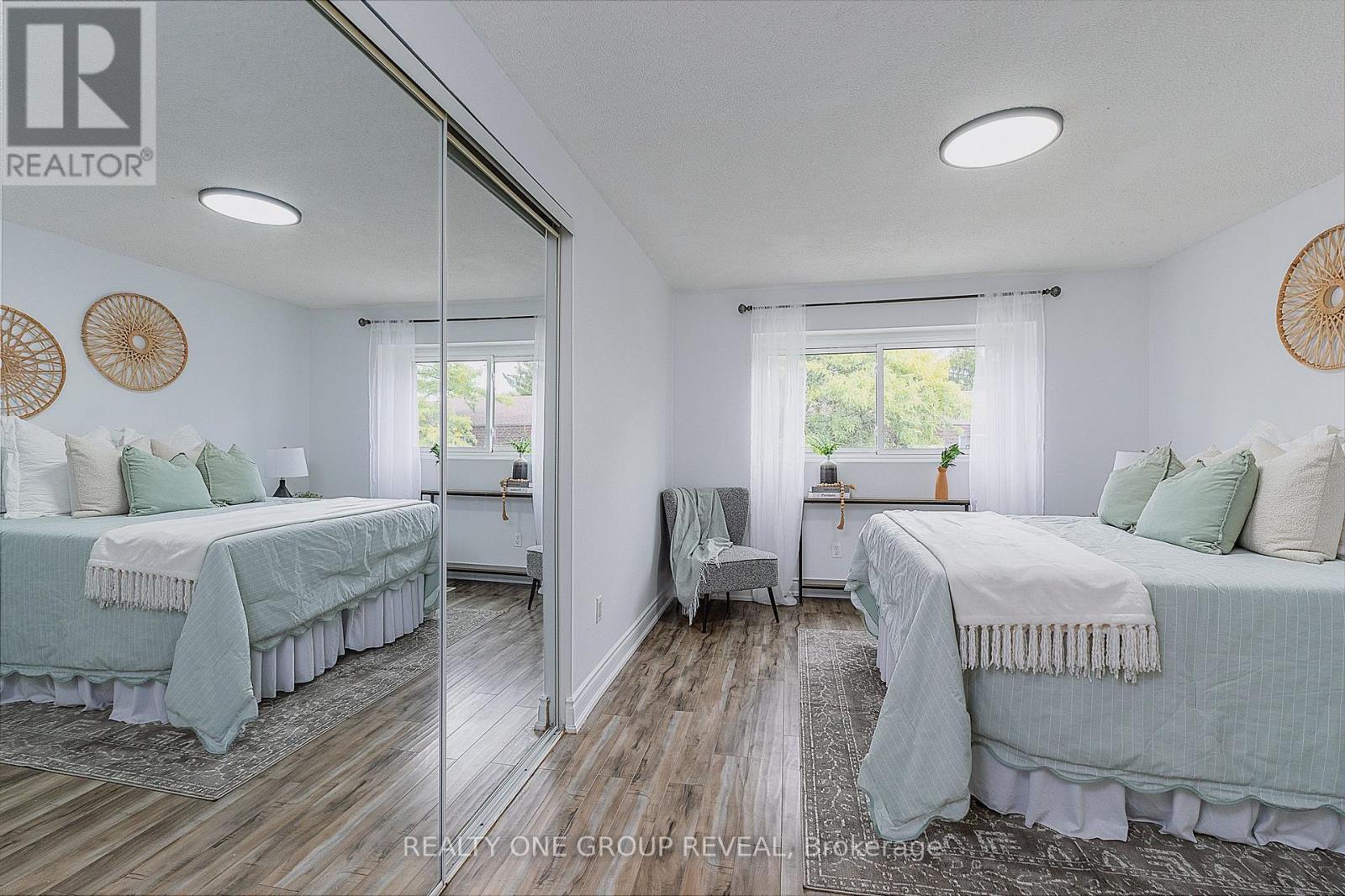 #15 222 PEARSON STREET - 22