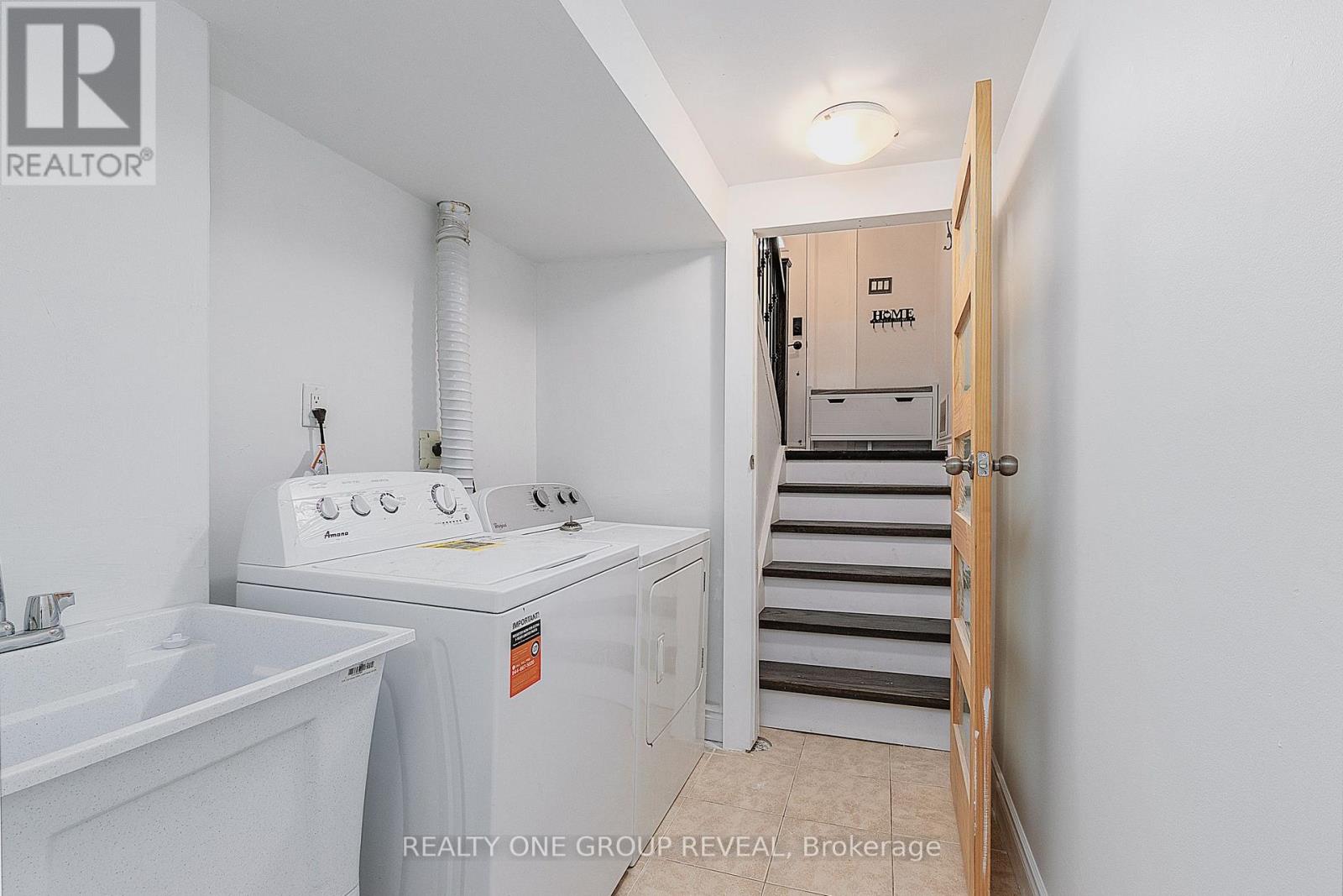 #15 222 PEARSON STREET - Image 24