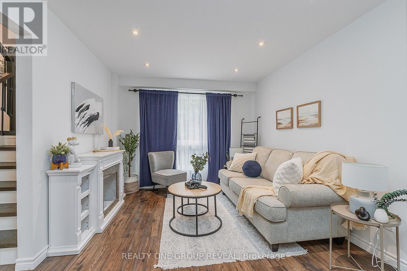 #15 222 PEARSON STREET - 5