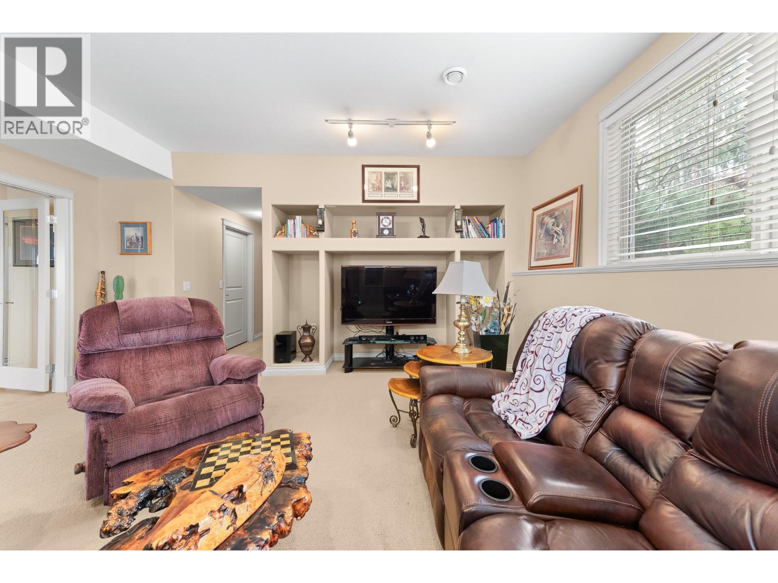 #100 550 Glenmeadows Road - 9