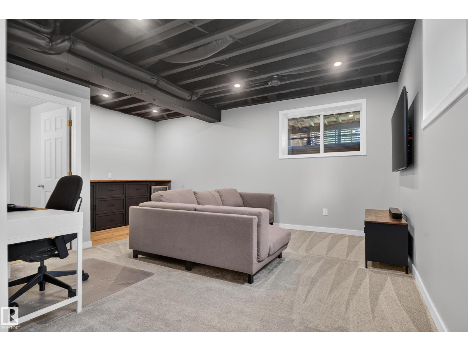 2322 67A ST SW - 33