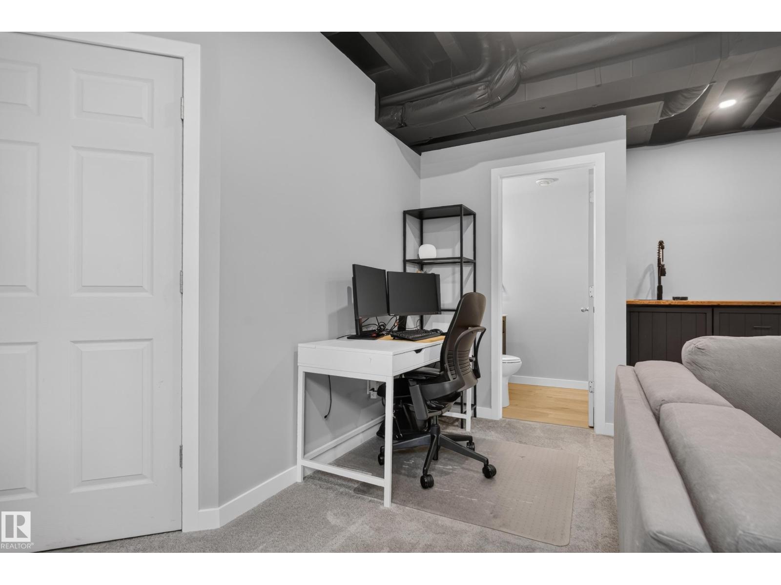 2322 67A ST SW - 35
