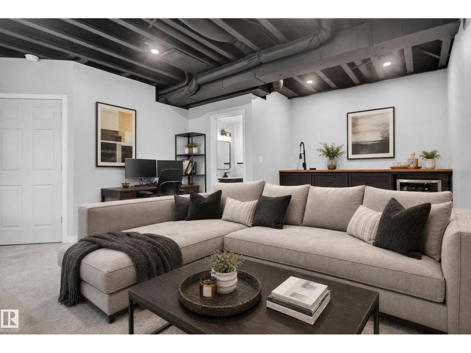 2322 67A ST SW - 37
