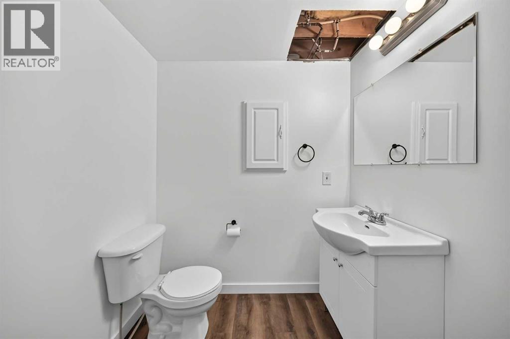 112 Queensland Place SE - Image 34