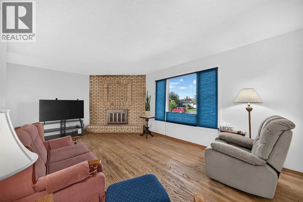 112 Queensland Place SE - Image 7