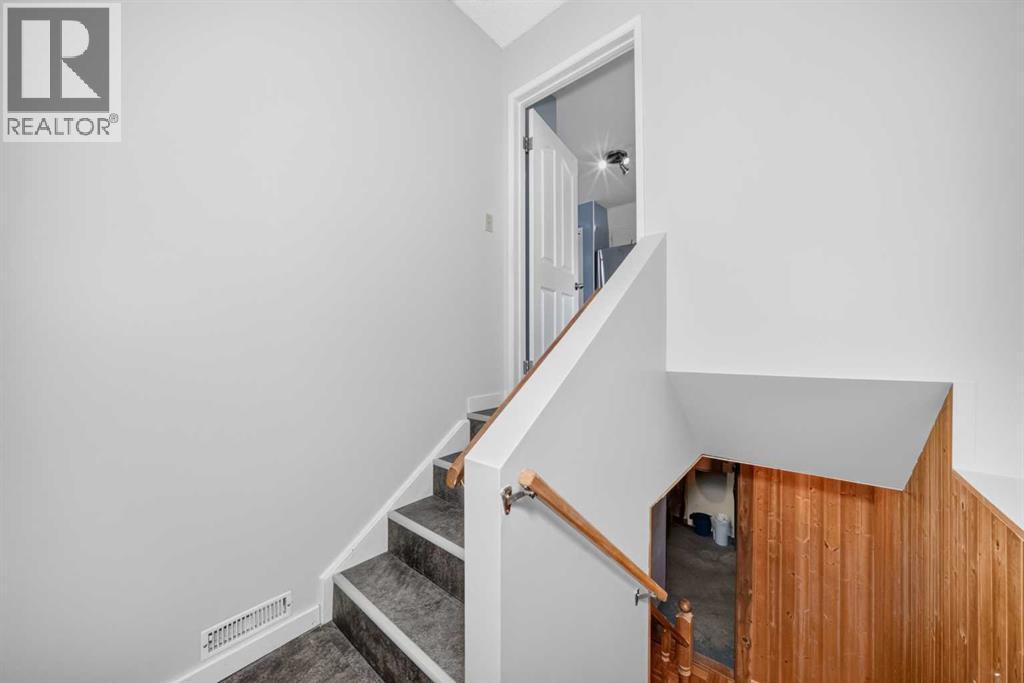 112 Queensland Place SE - Image 23