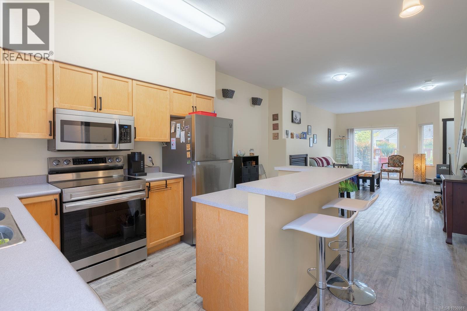 5453 Woodland Cres W - Image 10