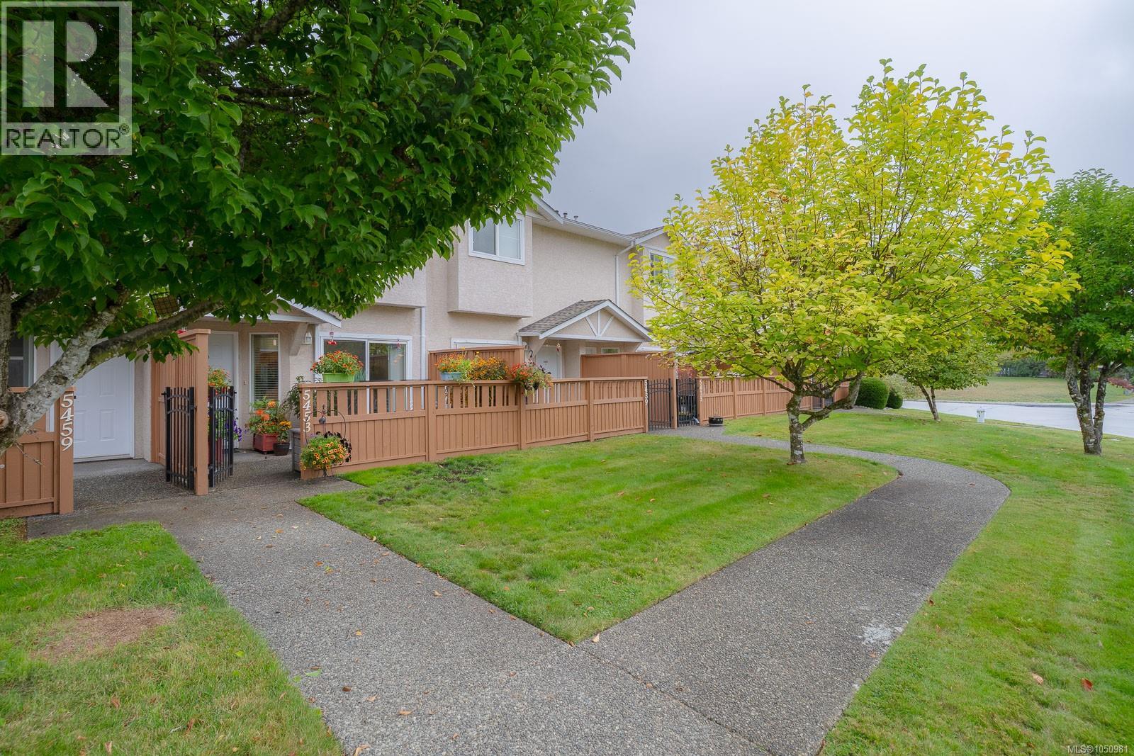 5453 Woodland Cres W - 27