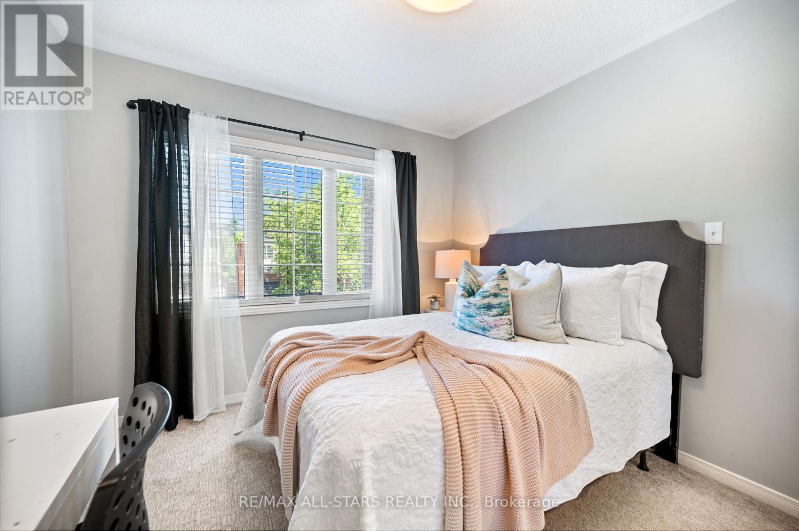 195 RICHARD UNDERHILL AVENUE - 25