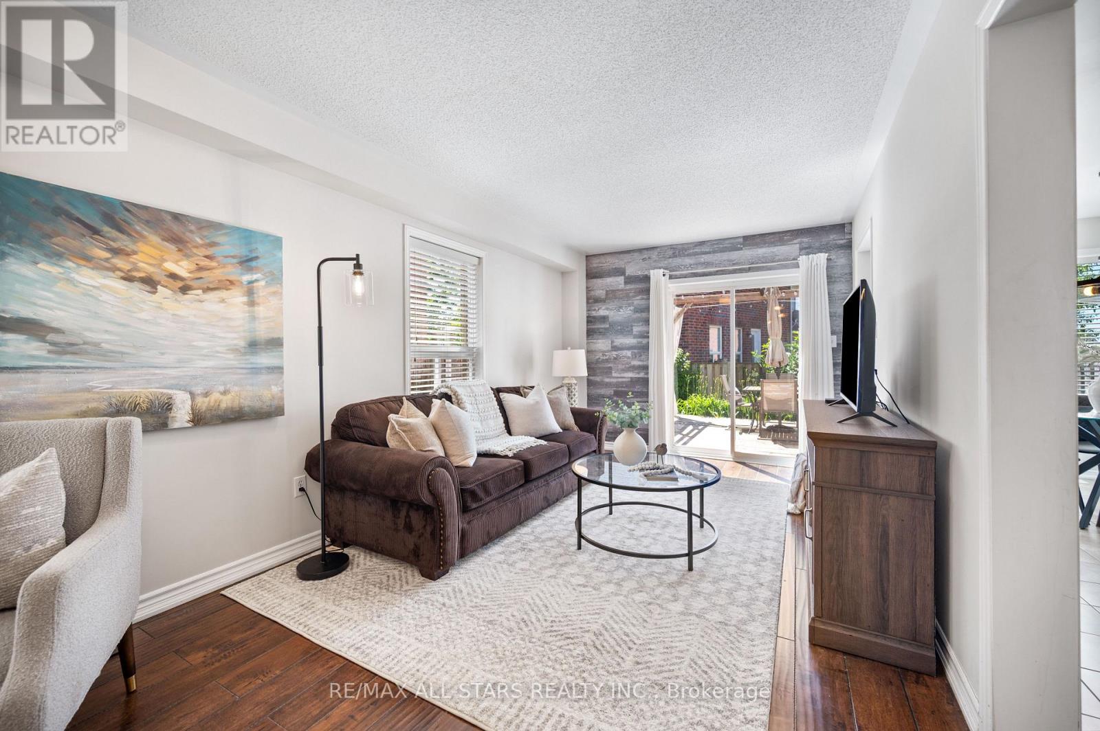 195 RICHARD UNDERHILL AVENUE - 9