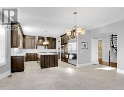 Laundry room - 8 Chapel Gully Trail, King, ON L7B0A1 Photo 8