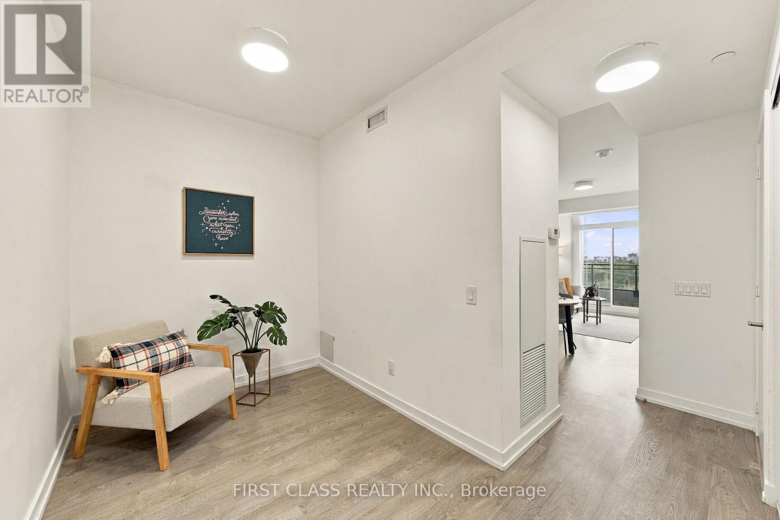 #601 1 GRANDVIEW AVENUE - 14