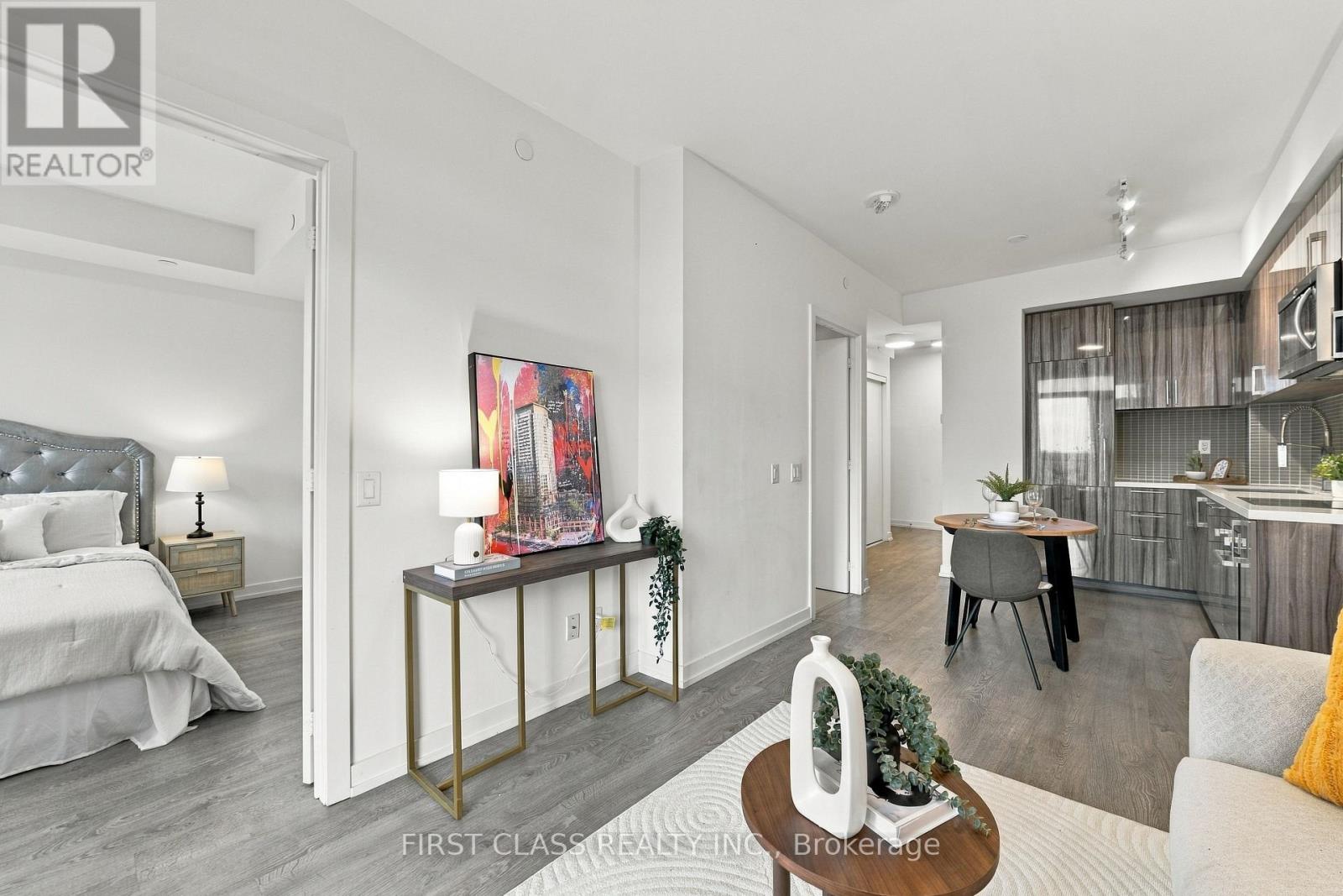 #601 1 GRANDVIEW AVENUE - 5
