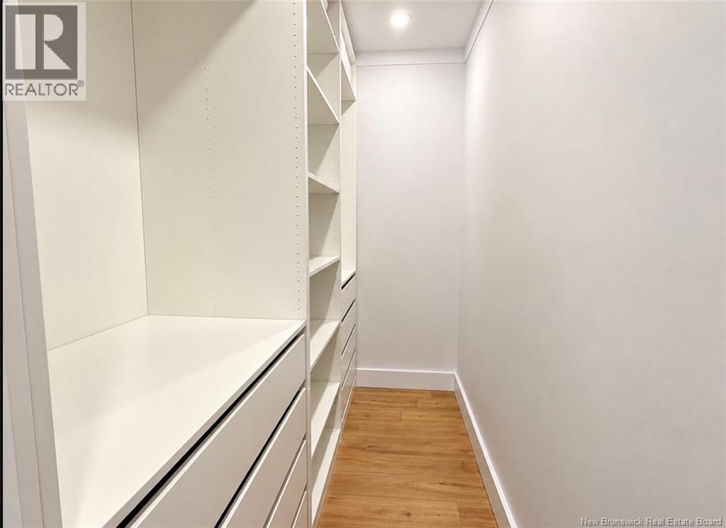 375 St Anne - Image 13