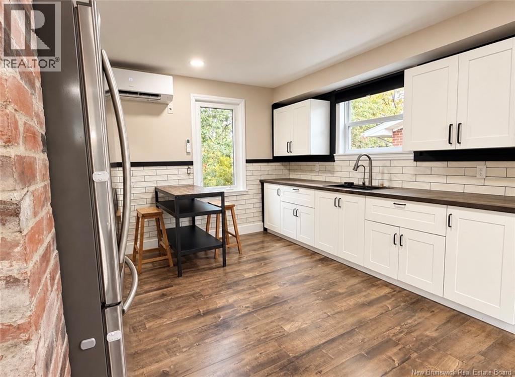 375 St Anne - 3