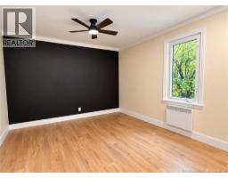 Living room/Dining room - 375 St Anne, Bathurst, NB E2A2N3 Photo 10
