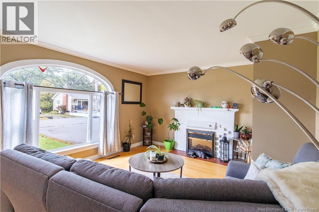27 Stewart Avenue - 18
