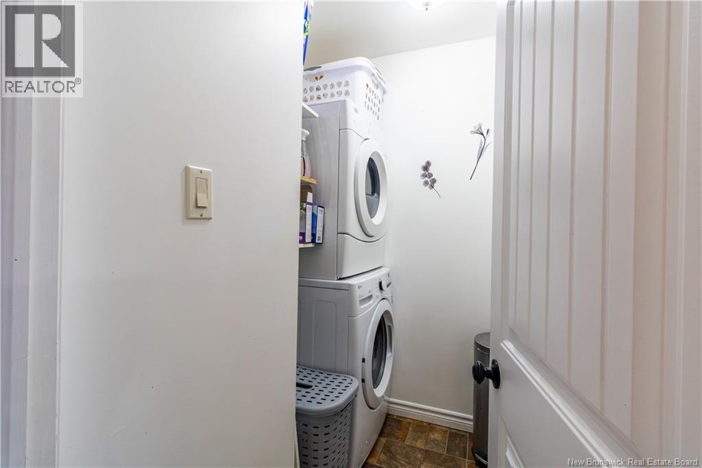 27 Stewart Avenue - 23