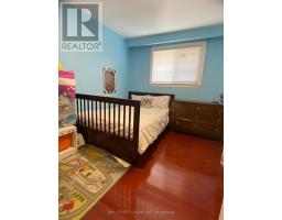 3412 Ellengale Drive, Mississauga, ON L5C1Z4 Photo 13
